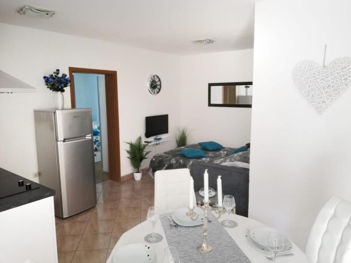 Apartment Toni With Private Parking Zadar Exteriér fotografie