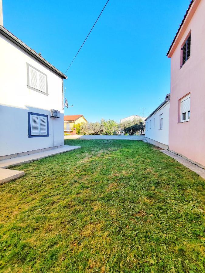 Apartment Toni With Private Parking Zadar Exteriér fotografie