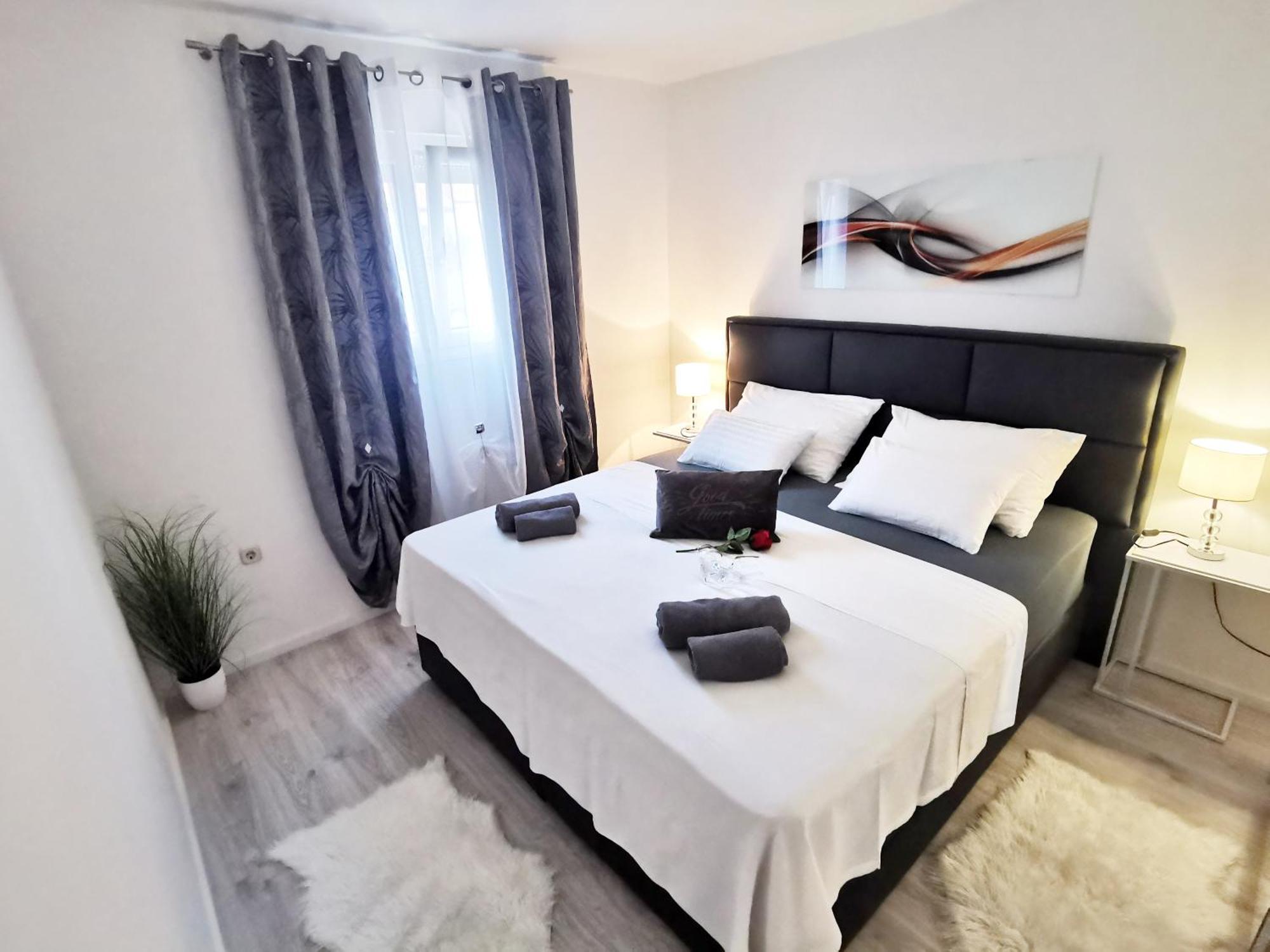 Apartment Toni With Private Parking Zadar Exteriér fotografie