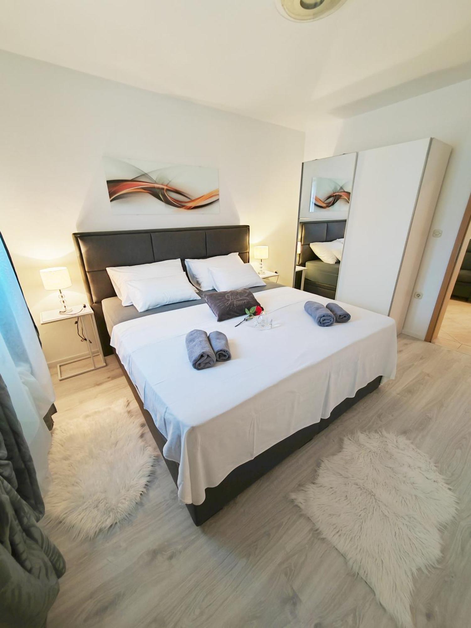 Apartment Toni With Private Parking Zadar Exteriér fotografie